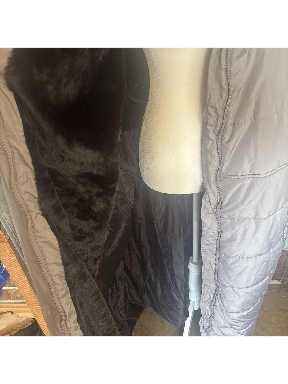 Size 6 Torrid Jacket - Picture 2 of 5